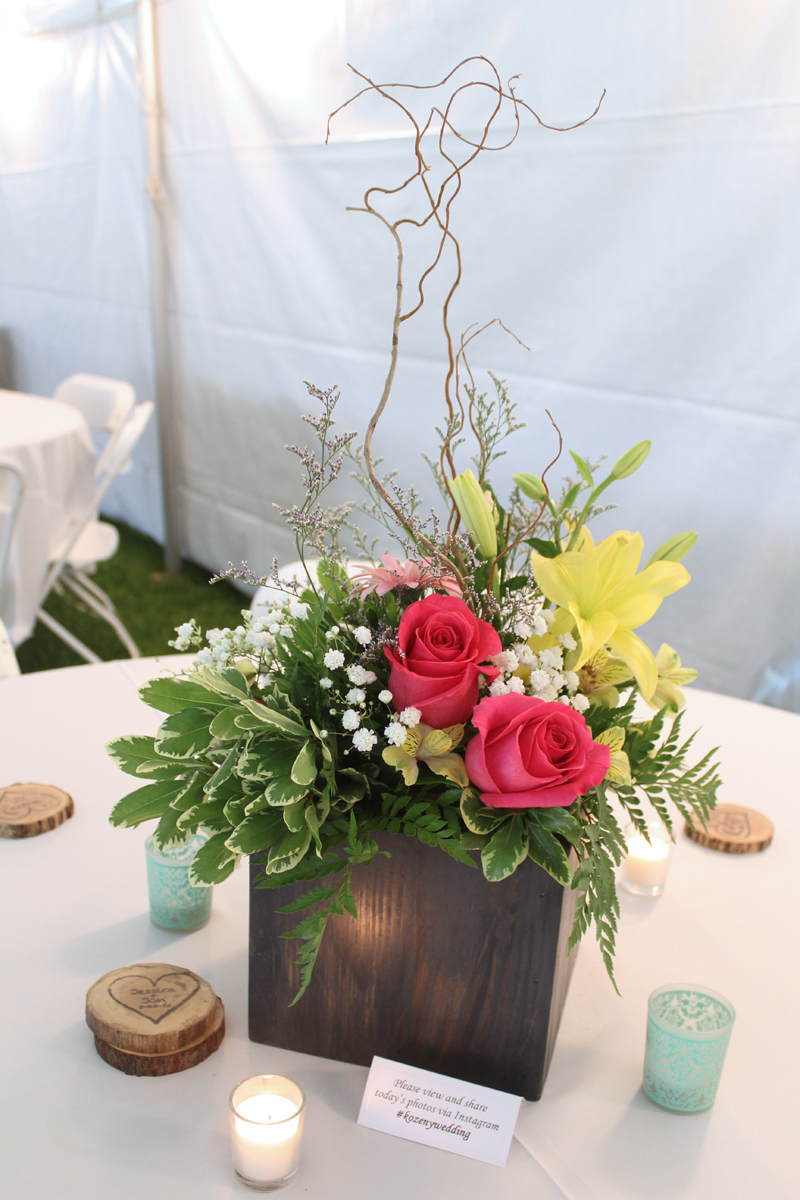 Basic Bash Events Fort Calhoun Tent Wedding Florist Centerpiece