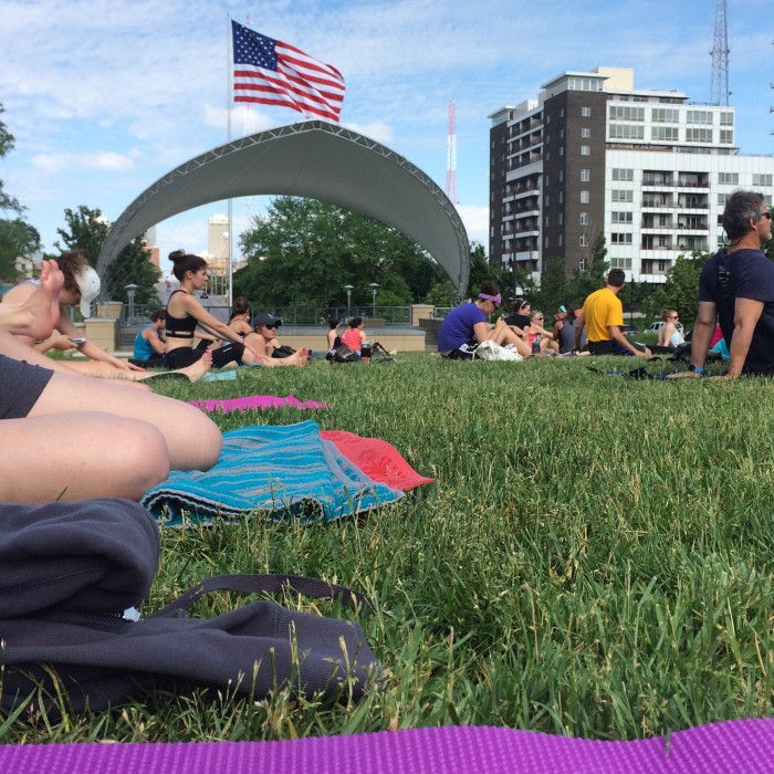 Yoga Rocks The Park Omaha Midtown Crossing